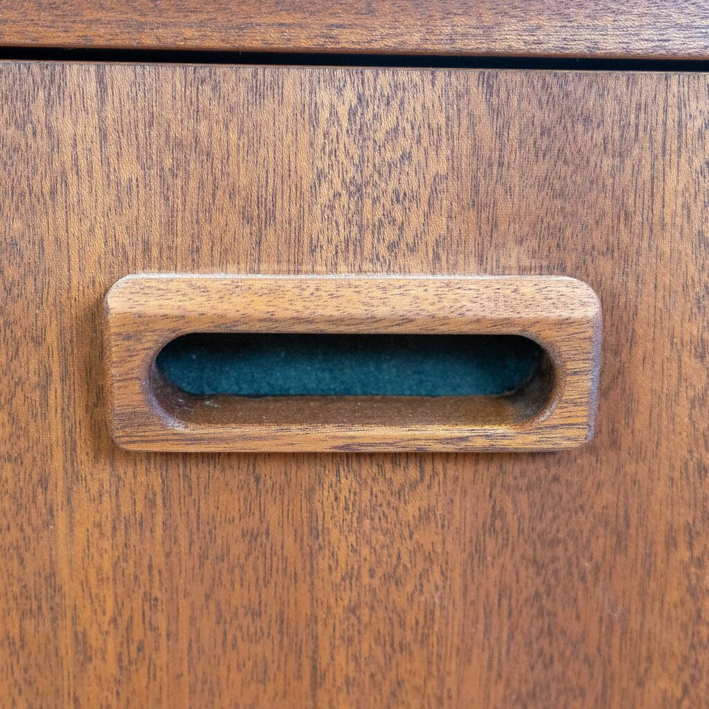 82888